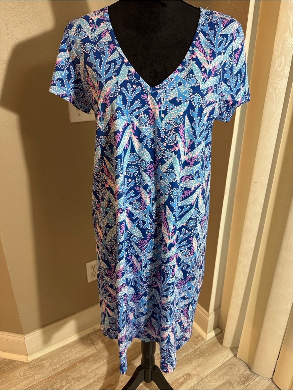 Lilly Pulitzer Blue Leaf-Print V-Neck Midi Dress with Pink & White Accents